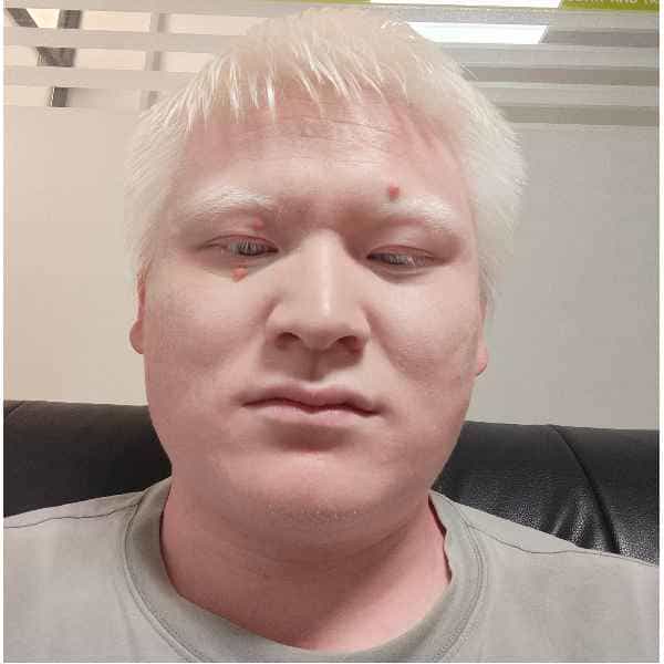 30岁岁安徽单身帅哥 - 钦州吉缘网