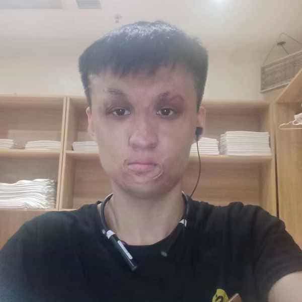 27岁岁山东单身帅哥 - 钦州吉缘网