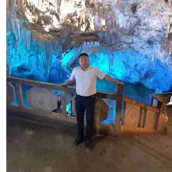 35岁岁云南单身帅哥 - 钦州吉缘网