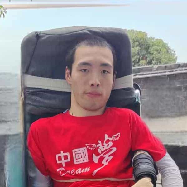 31岁岁湖南单身帅哥 - 钦州吉缘网